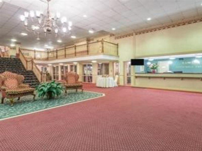 Ramada Conference Center Otel Morgantown Dış mekan fotoğraf
