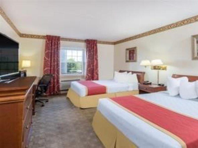 Ramada Conference Center Otel Morgantown Dış mekan fotoğraf